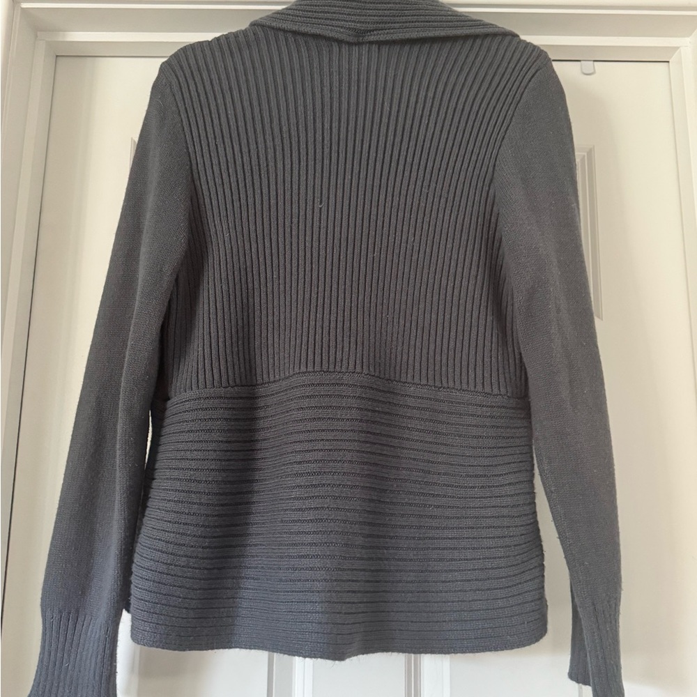 H&M Gray shall cardigan Sweater. Sz L. - Picture 6 of 8